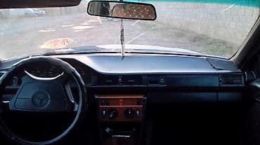 bmv 530: Mercedes-Benz W124: 1994 г., 2 л, Механика, Бензин, Седан — 6