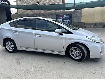 Транспорт: Toyota Prius: 2012 г., Вариатор, Гибрид, Хэтчбэк — 3