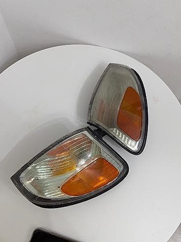 lexus 600: Комплект поворотников Lexus 2000 г. — 2