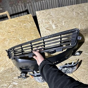 Решетка радиатора Toyota