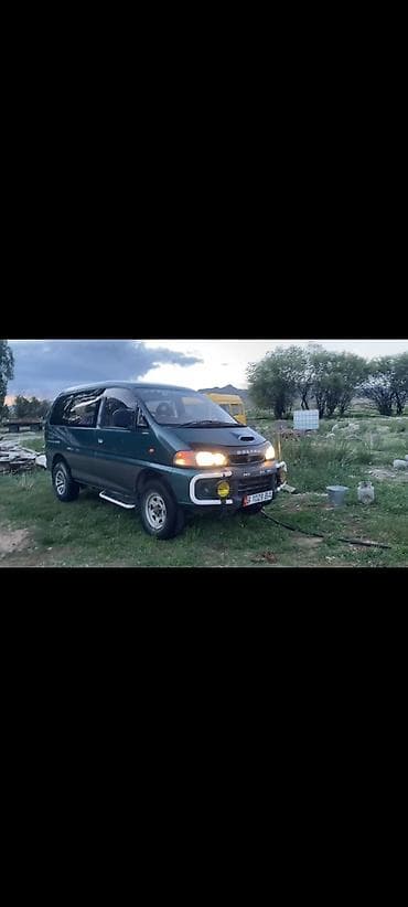 crown краун: Mitsubishi Space Gear: 1994 г., 2.8 л, Автомат, Дизель, Минивэн — 6