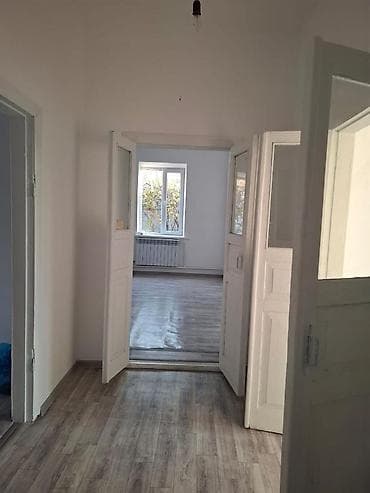 Үйлөрдү сатуу: Срочно!!! Продается хороший, добротный, со свежим ремонтом, кирпичный — 7