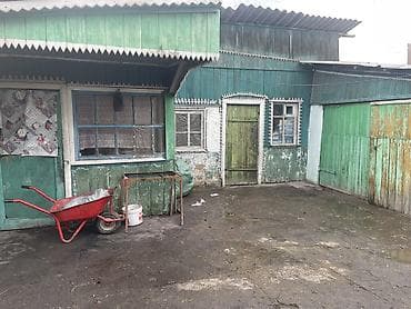 дача питомник: Продается дом из 3ком и 2 отдельные летние комнаты.Дом находится в — 3