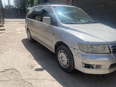 Mitsubishi Space Wagon: 1999 г., 2.4 л, Автомат, Бензин, Универсал — 4
