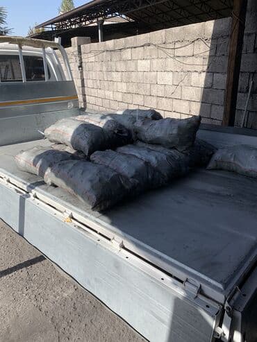 купить дрова в мешках: Уголь Кара-Кече, Платная доставка, Оптом, Фракция: Крупный (К), В мешках — 2