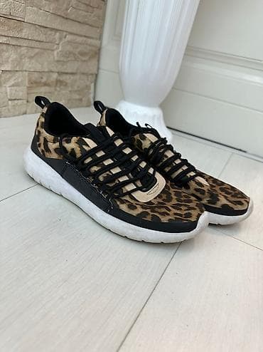 Туфли: Продаются кроссовки HM 37 размер в отличном состоянии! — 3