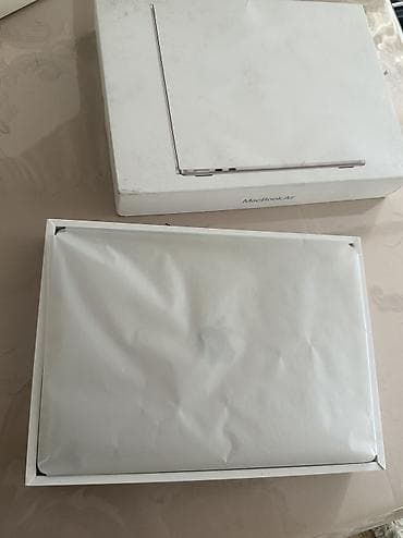 макбук: Open Box! MacBook Air 13.6 M4 2025 16/256GB Starlight АКБ 100%, 40цикл — 2