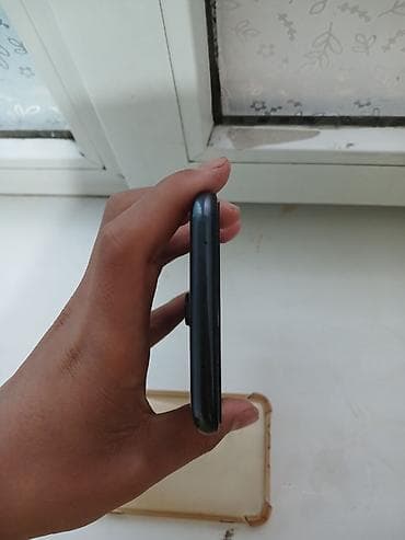 oneplus 7t pro: Смартфон с экраном ~6,3– (каплевидный вырез под фронтальную камеру) — 2