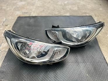 Автохимия: Комплект передних фар Hyundai 2011 г., Б/у, Оригинал — 1