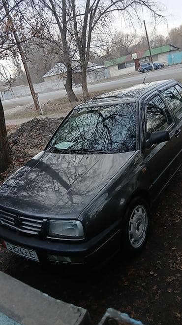 купить опель вектра б: Volkswagen Vento: 1992 г., Седан — 4