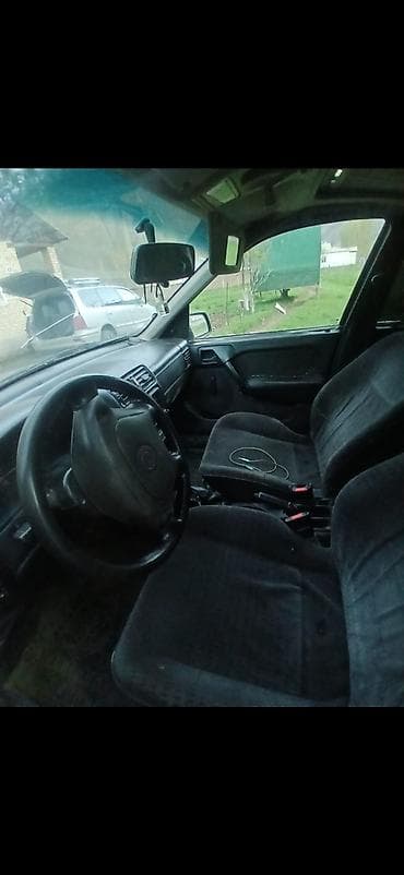 все авто: Opel Vectra: 1995 г., 1.8 л, Бензин, Седан — 5