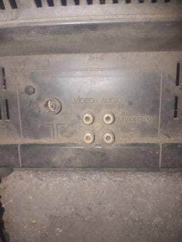 переходник для наушников и микрофона для ноутбука: Продаю телевизор оригинал маленький JVC В Белаводске — 3