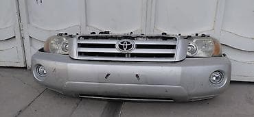 сетка для радиатора: Бампер Toyota, Б/у, Оригинал — 1