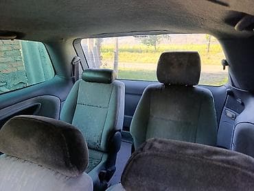шторка атего: Toyota Avensis Verso: 2000 г., Минивэн — 3