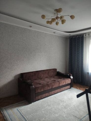 срочно продаю дом в караколе: Барак, 56 кв. м, 3 бөлмө, Менчик ээси — 5