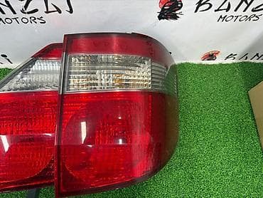 01: Задний правый стоп-сигнал Toyota 2003 г., Б/у, Оригинал, Япония — 2