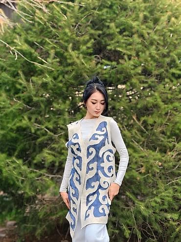 манго жилет: Жилет без рукавов с этническим орнаментом - Длина: до середины бедра — 1