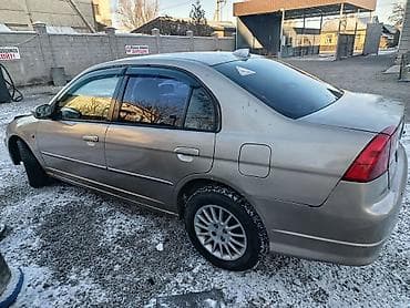 mazda 929: Honda Civic: 2002 г., 1.6 л, Автомат, Бензин, Седан — 3