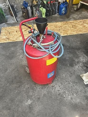 цистерну 5 кубов: Пенный аппарат для мойки/очистки (Foam Cleaning Machine) на колесах - — 2