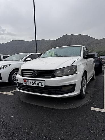Volkswagen: Volkswagen Polo: 2017 г., Кол менен иштөөчү, Бензин, Седан — 2