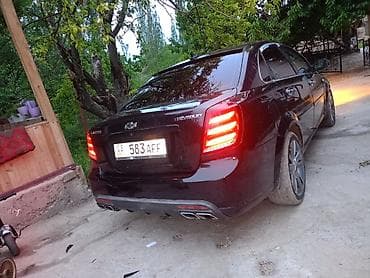 арзан машине: Chevrolet Lacetti: 2005 г., 1.6 л, Кол менен иштөөчү, Бензин, Седан — 3