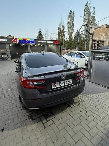 гибрид хонда: Honda Accord: 2018 г., 2 л, Вариатор, Гибрид, Седан — 9