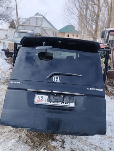 на минивэн: Honda Stepwgn: 2001 г., 2 л, Автомат, Газ, Минивэн — 5