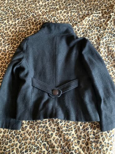 прокат мужских костюмов [возьми на прокат] бишкек фото: Пальто-куртка, Осень-весна. Размер 48, можно на 50. Состояние — 3