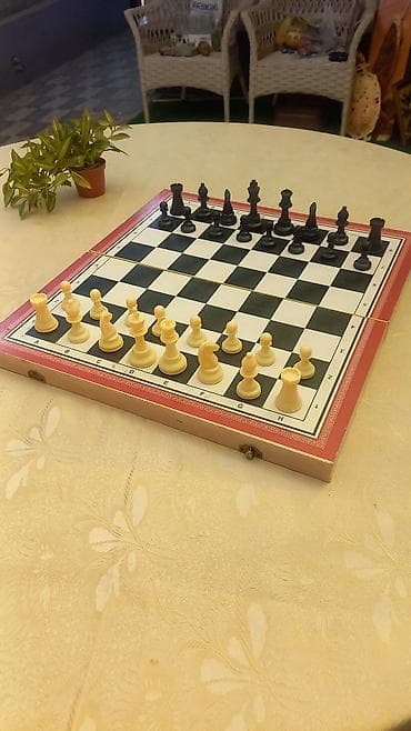 Шлемы: Шахматы и нарды в одной коробке. большая доска все фигуры родные — 1