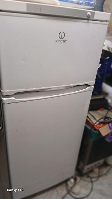 dvd pioneer: Холодильник Indesit, Двухкамерный — 1