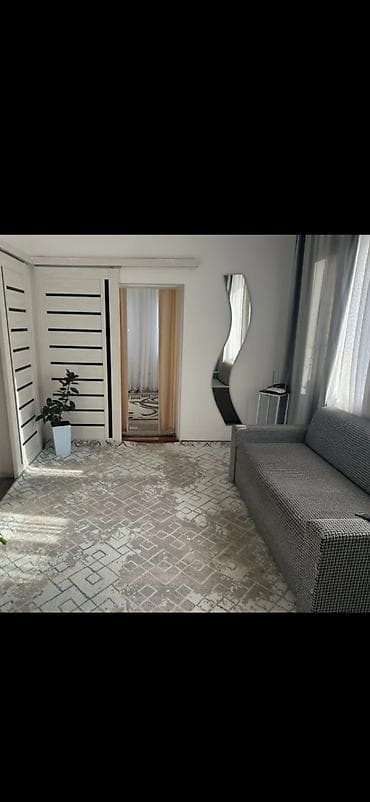 Үйлөрдү ижарага берүү: 65 м², 3 бөлмө, Забор, тосулган — 1