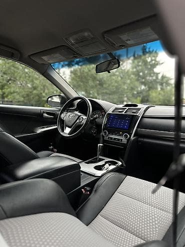 2 8: Toyota Camry: 2012 г., 2.5 л, Автомат, Бензин, Седан — 7