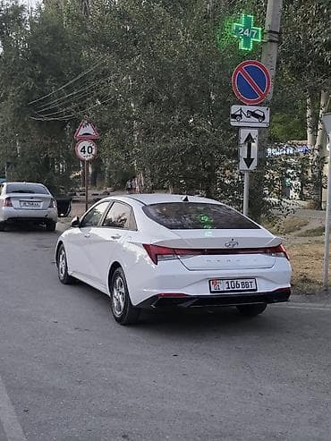 deepal so7: Hyundai Avante: 2020 г., 1.6 л, Вариатор, Бензин, Седан — 5