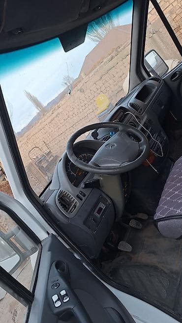 100 с4: Mercedes-Benz Спринтер: 2003 г., 2.7 л, Механика, Дизель, Фургон — 8