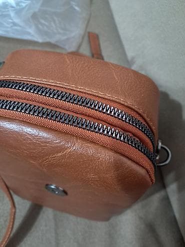 samsung а70: Небольшая кросс‑боди сумка из эко‑кожи карамельно‑коричневого цвета — 2