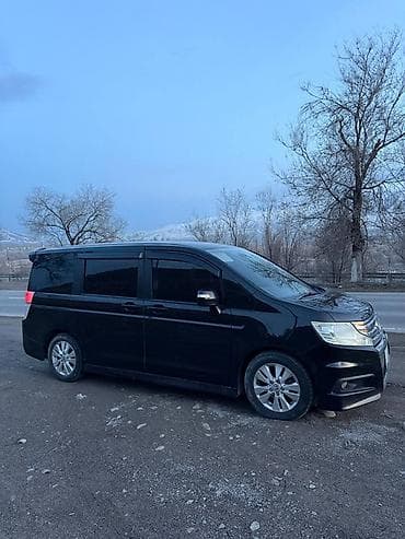 мэрси: Honda Stepwgn: 2011 г., 2 л, Вариатор, Бензин, Минивэн — 6