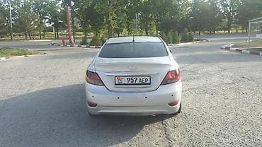 аксен: Hyundai Accent: 2011 г., 1.4 л, Механика, Бензин, Седан — 7