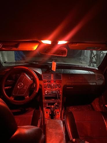 полка на спринтер: Mercedes-Benz C-Class: 1999 г., 2 л, Механика, Седан — 7