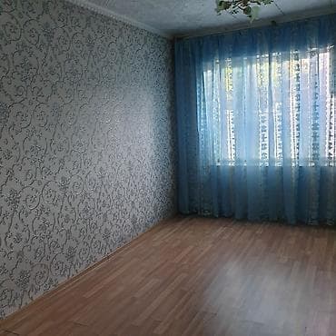 70 сом: Киркомстром Сдается 3ком полдома Площадь: 70м2 Без мебели Аристон — 6