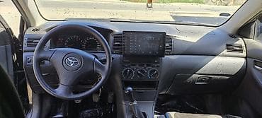 Toyota Corolla: 2002 г., Ручные, Хэтчбэк