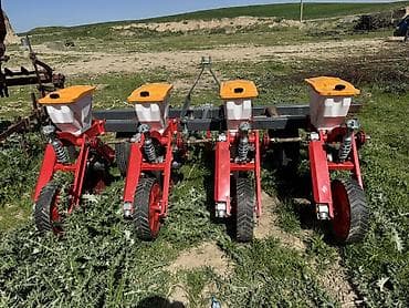 мини техника: Пневматическая четырехрядная сеялка точного высева - Тип — 8