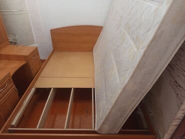 купить кровать с матрасом: Продаётся двуспальный Кровать с изголовьем + матрас, состояние очень — 1
