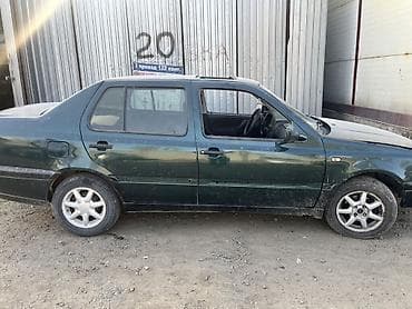 bcd com: Volkswagen Vento: 1996 г., Седан — 3