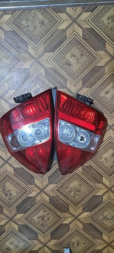pm 2 5: Комплект стоп-сигналов Honda 2006 г., Б/у, Оригинал, Япония — 1