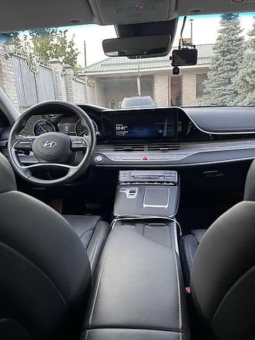 geely galaxy e5: Hyundai Grandeur: 2020 г., 2.4 л, Автомат, Гибрид, Седан — 1