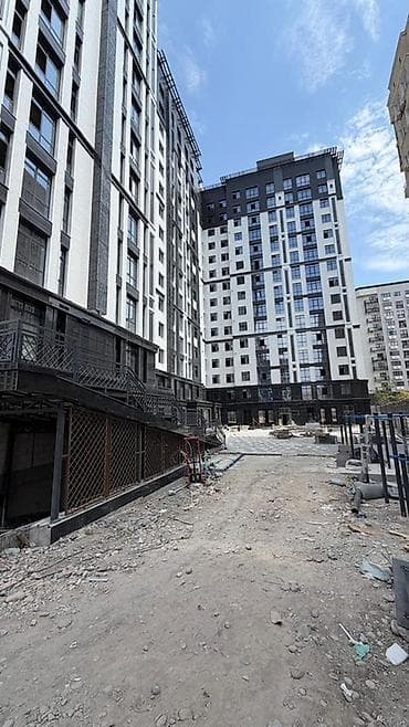 Недвижимость: 3 комнаты, 133 м², Элитка, ПСО (под самоотделку) — 1