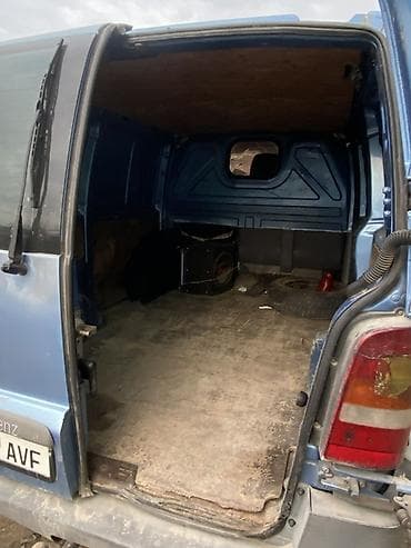 om 366: Mercedes-Benz Vito: 2002 г., Ручные, Бензин, Фургон — 5