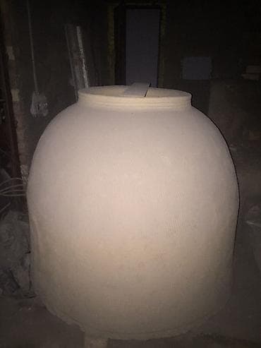 бак 200: Большие глиняные амфоры/жары для хранения и ферментации Описание: - — 2