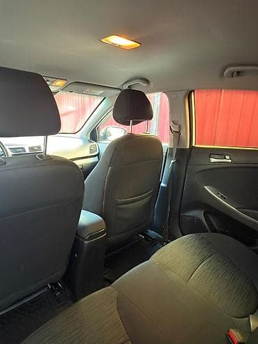 1: Hyundai Accent: 2015 г., 1.6 л, Автомат, Бензин, Седан — 9