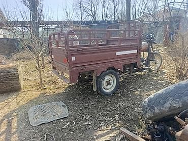 Грузовой трёхколёсный мототранспорт (мототрицикл) открытым кузовом at lalafo.kg Грузовой трёхколёсный мототранспорт (мототрицикл) открытым кузовом